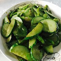 辣椒炒黄瓜的做法图解4