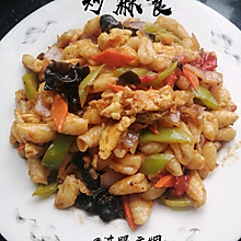 炒麻食