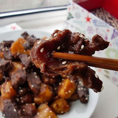 土豆不烂汤色不糊的【土豆烧牛肉】