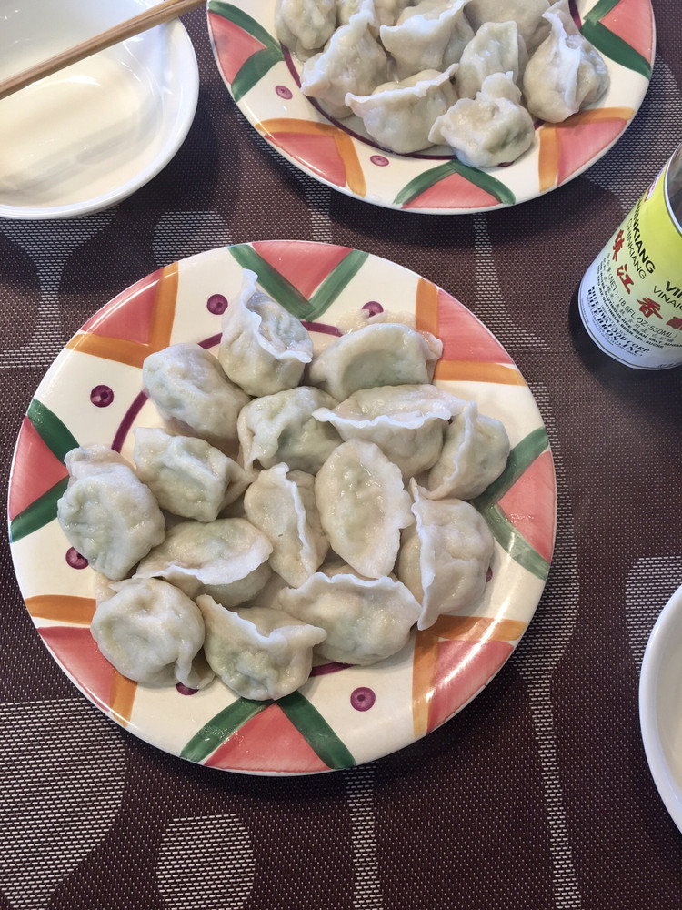 不要为西葫芦鸡蛋馅儿容易出水而烦恼，这样做很容易的做法