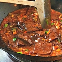 酸菜炒鸭血的做法图解11