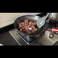 香肠炒土豆片的做法图解3