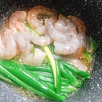 虾仁葱油拌面的做法图解5