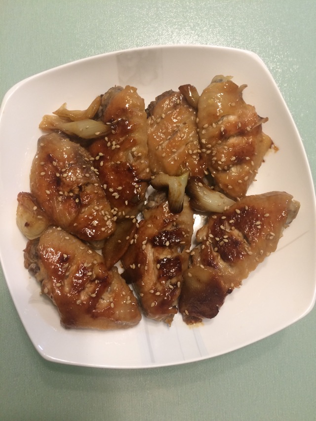 电饭锅烤鸡翅简易版的做法图解1