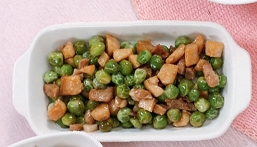 宝宝食谱：肉丁炒豌豆