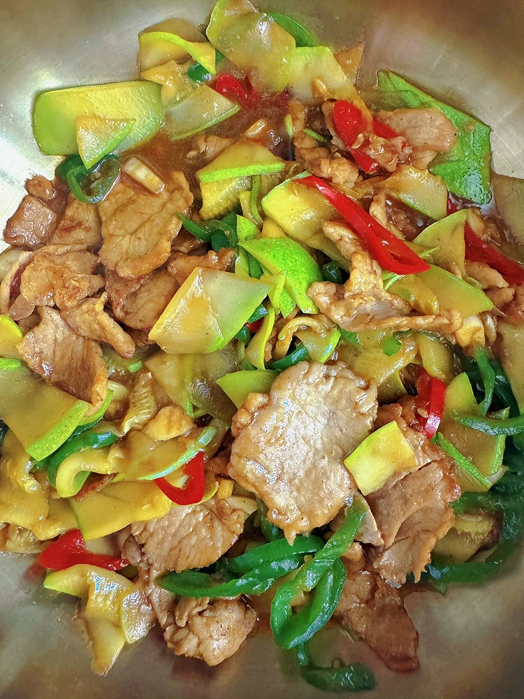 西葫芦炒肉的做法