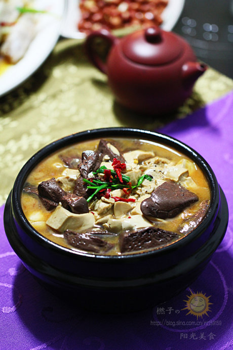 Stewed tofu with duck blood