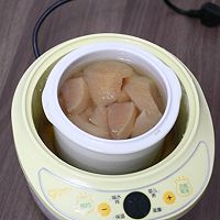 止咳润肺的冰糖雪梨银耳羹的做法图解5
