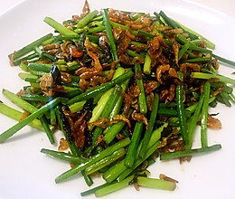 韭菜苔紫苏炒虾米的做法