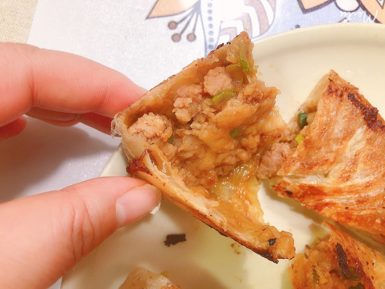 手抓饼版肉饼的做法