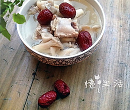 家常菜:红枣平菇排骨汤的做法