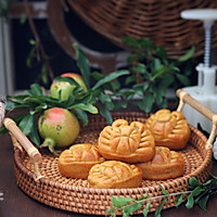 莲蓉蛋黄螃蟹月饼的做法图解13
