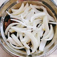 #味达美年味小馆#洋葱拌牛肉的做法图解2