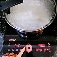 江西家常早餐——煎蛋米粉的做法图解3