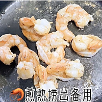 #美食视频挑战赛#炒饭碰撞菠萝，颜值超高味道超好‼️的做法图解5