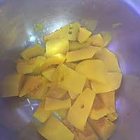 南瓜芝士球的做法图解2