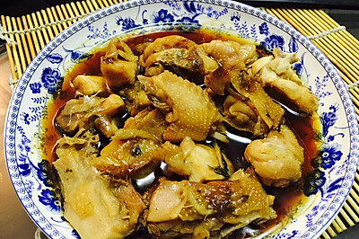 酱汁蒸鸡肉