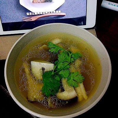 杂菇炖鸡汤（电饭煲版本）