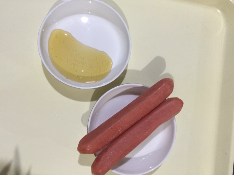 中国式法餐（蜂蜜烤热狗）的做法图解1