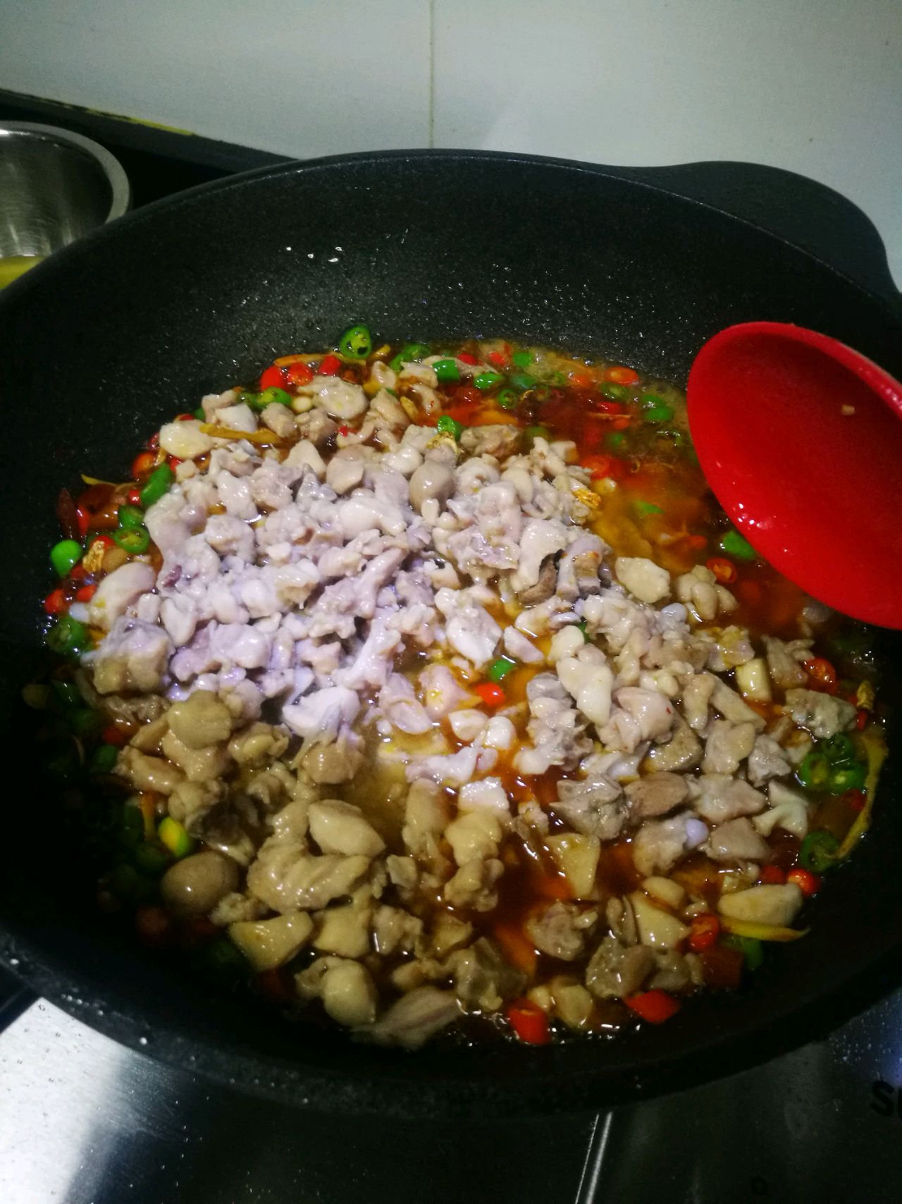 沙姜炒鸡,沙姜炒鸡的家常做法 - 美食杰沙姜炒鸡做法大全