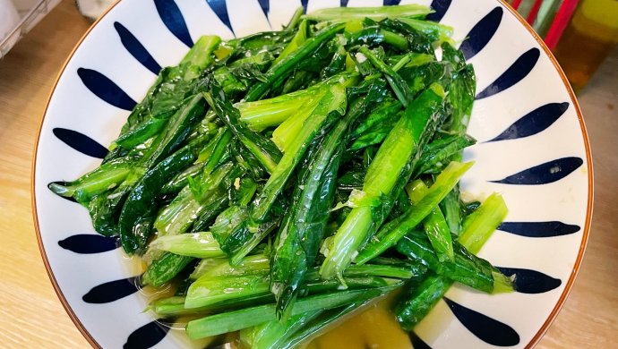 清炒油麦菜