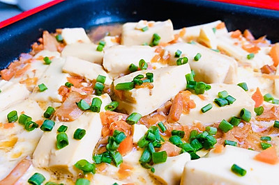 红萝卜葱绿火腿嫩蛋豆腐