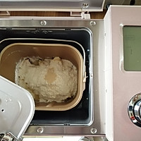 炼乳花环面包的做法图解3