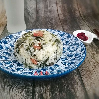 神兽学厨记之莴笋叶香肠饭
