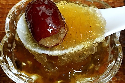 红枣枸杞炖燕窝