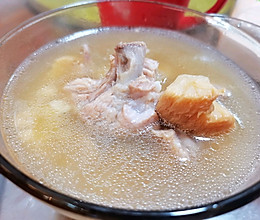 猴头薏米排骨汤的做法