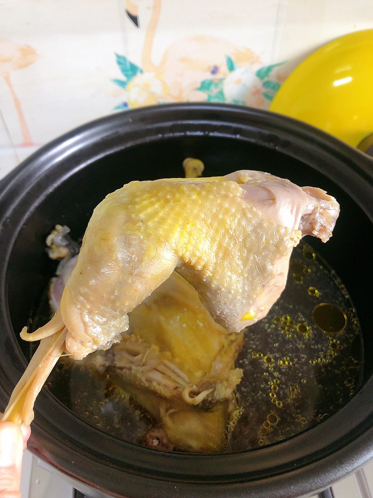 砂锅板栗炖鸡，清甜味美的做法