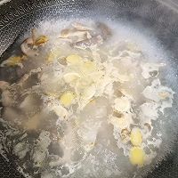 白果腐竹胡椒猪肚汤的做法图解6