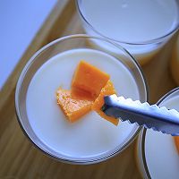 椰奶芒果双层布丁的做法图解9