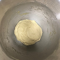 厨师机之蜂蜜牛奶小面包的做法图解1