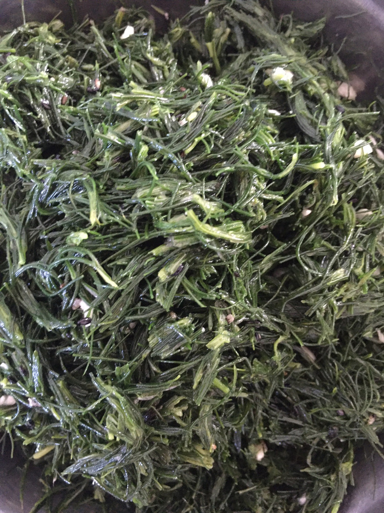 凉拌猪毛菜的做法