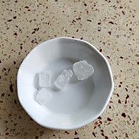 冰糖雪梨水的做法图解2