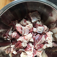 土豆烧牛肉的做法图解1