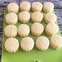 冰皮奶黄月饼 超简单的做法图解7