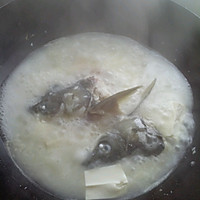 鱼头豆腐青菜汤的做法图解7