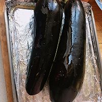 蒜蓉烤茄子的做法图解1