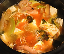 辣白菜海鲜豆腐汤的做法