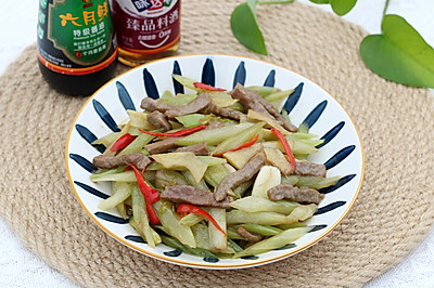西芹炒牛肉
