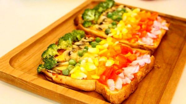 彩虹吐司披萨