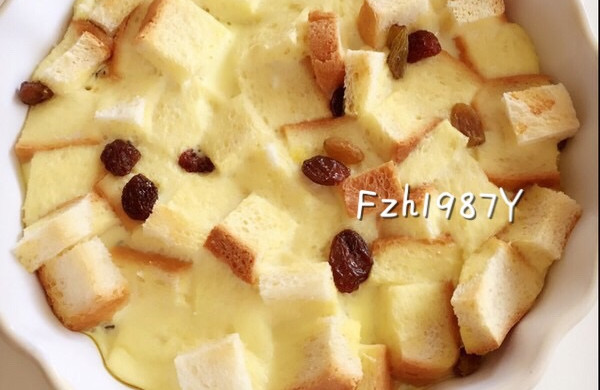 蛋奶吐司布丁～简单美味