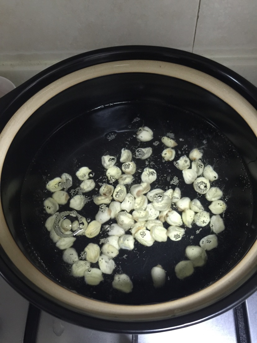 莲子蕃薯糖水的做法图解2