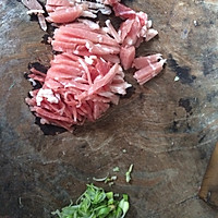 木耳肉丝鸡蛋汤的做法图解2