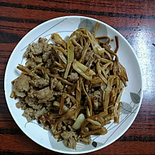 黄花菜炒肉末