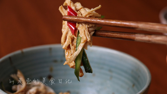 凉拌鸡丝，鸡胸肉料理，健身减脂bi备！