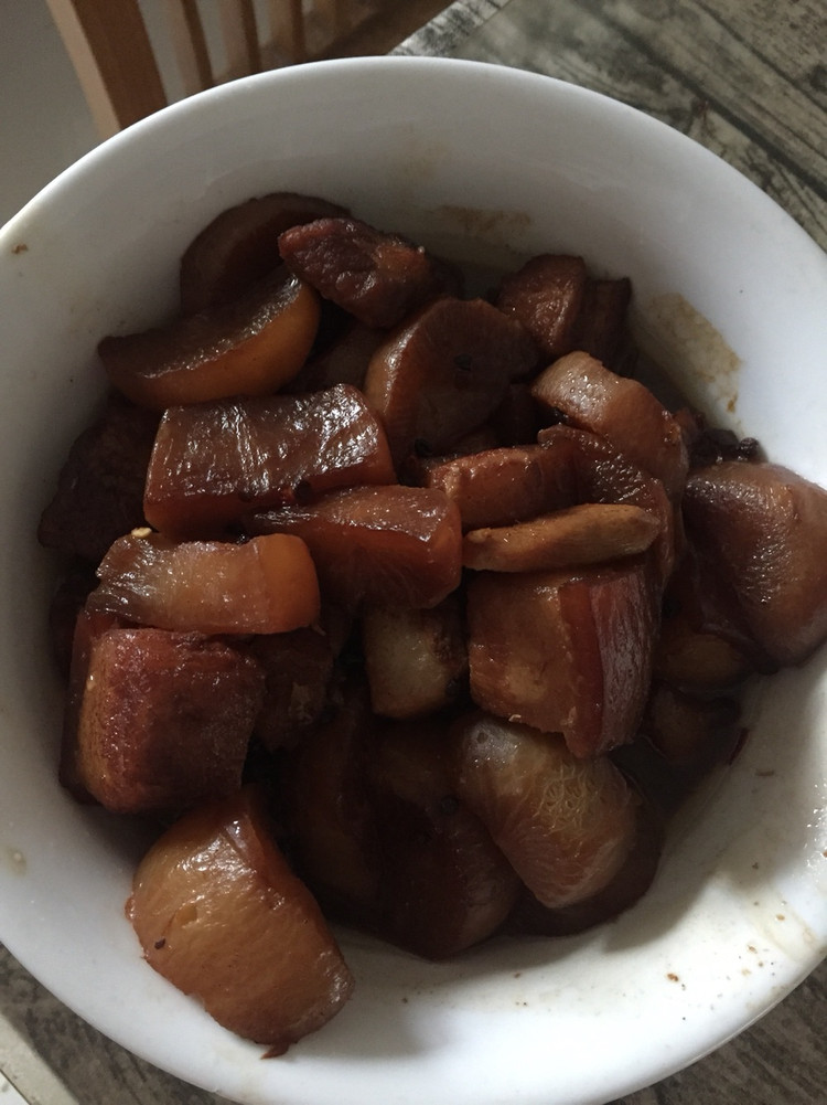 秘制萝卜烧肉的做法