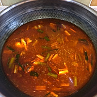 椒麻鲟鱼火锅的做法图解6